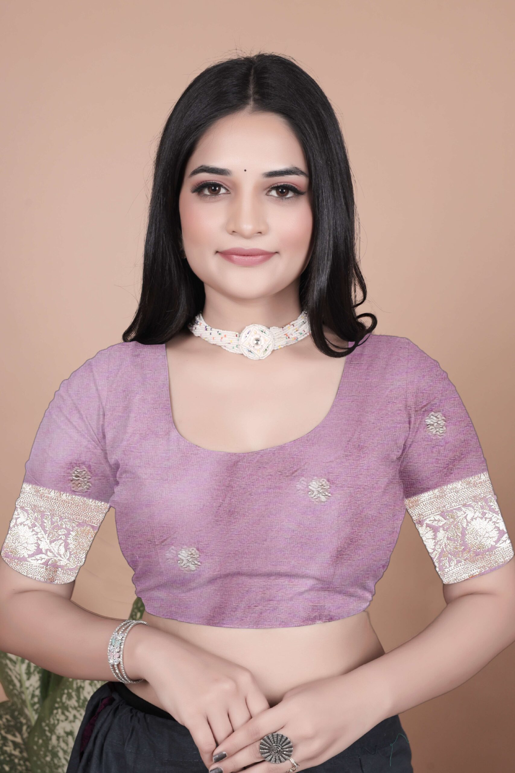 Lavender Banarasi Silk Saree with Golden Zari & Peacock Motif Pallu | Wedding, Festive & Traditional Wear - Image 6